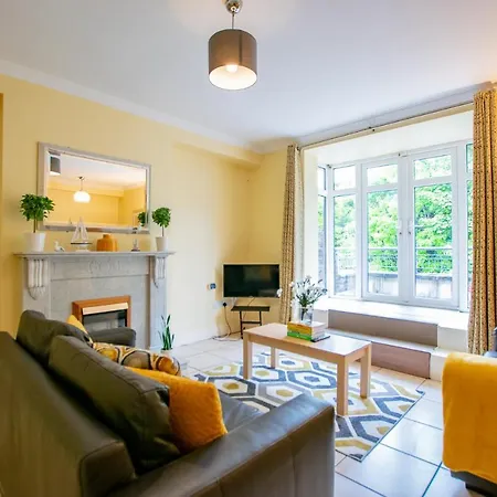 121 - Center 4 Bedroom Townhouse, Sleeps 6 Σπίτι διακοπών *