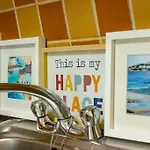 Center 4 Bedroom Townhouse - Sleeps 8
