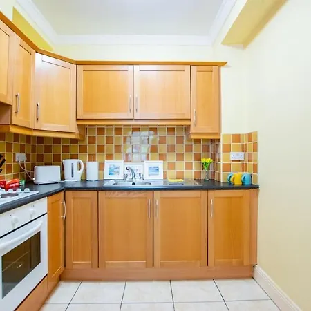 Center 4 Bedroom Townhouse - Sleeps 8 Сasa de vacaciones
