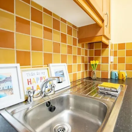 Center 4 Bedroom Townhouse - Sleeps 8 * Galway