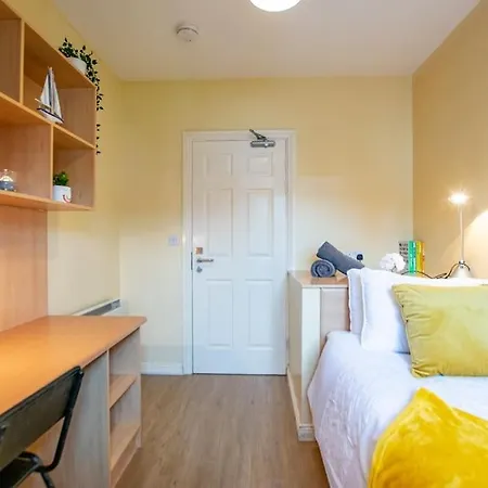 Ferienhaus Center 4 Bedroom Townhouse - Sleeps 8 Galway