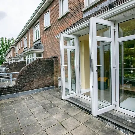 Ferienhaus Center 4 Bedroom Townhouse - Sleeps 8 Galway
