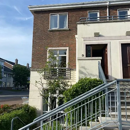Center 4 Bedroom Townhouse - Sleeps 8 Ferienhaus