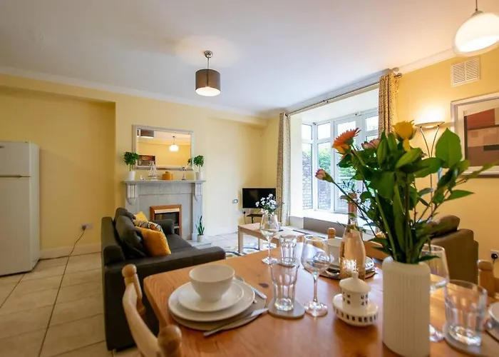 121 - Center 4 Bedroom Townhouse, Sleeps 6 戈尔韦