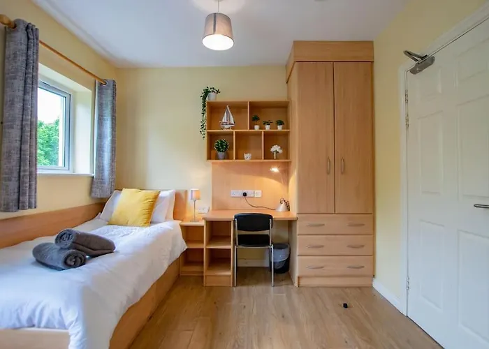 度假居 121 - Center 4 Bedroom Townhouse, Sleeps 6 戈尔韦